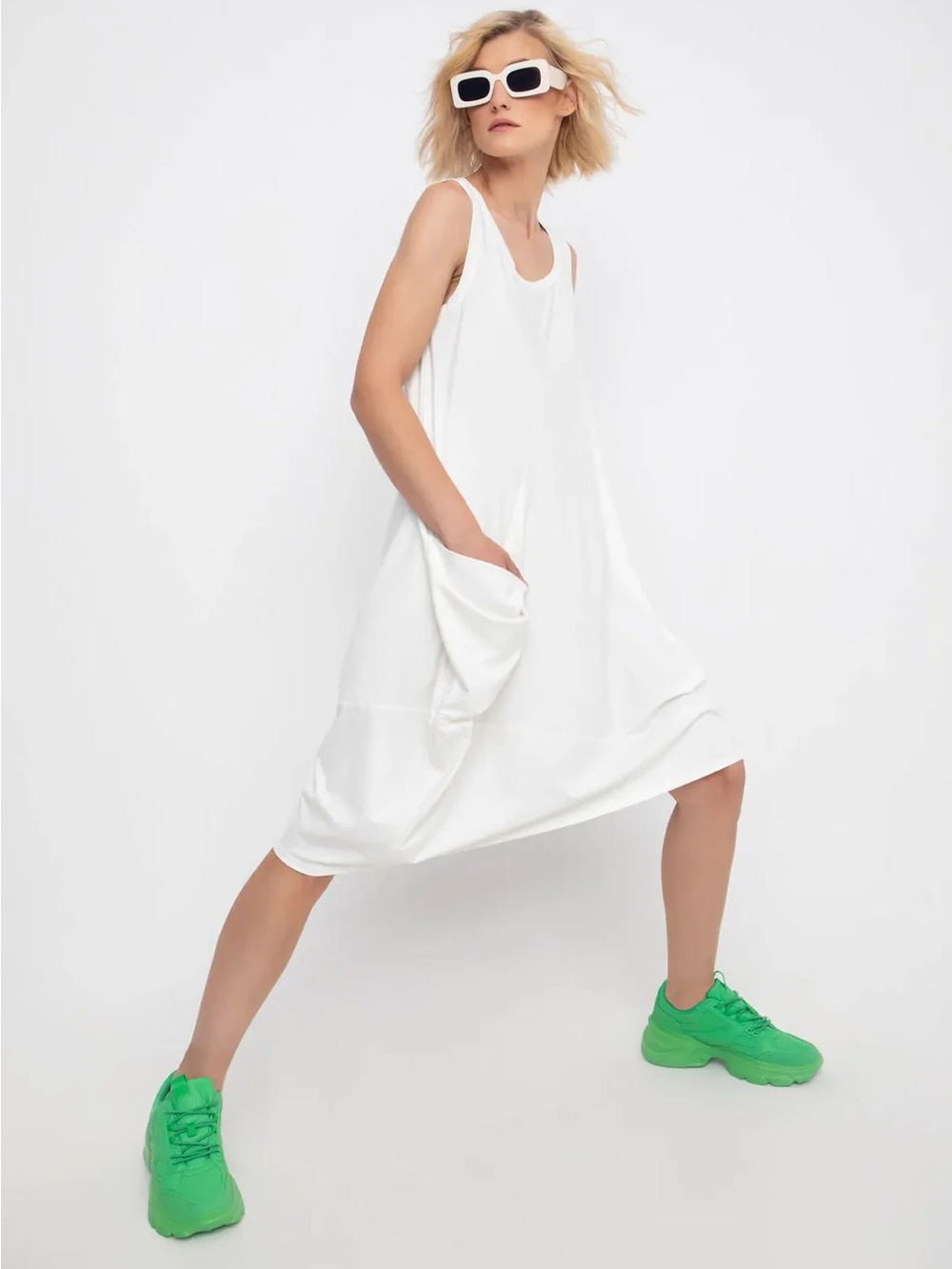OZAI N KU PERFECT SUMMER DRESS NWT MEDIUM